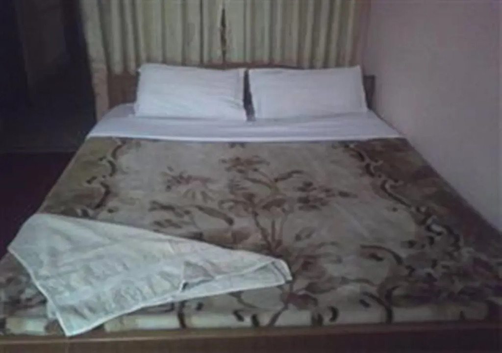 Hotel Skylark