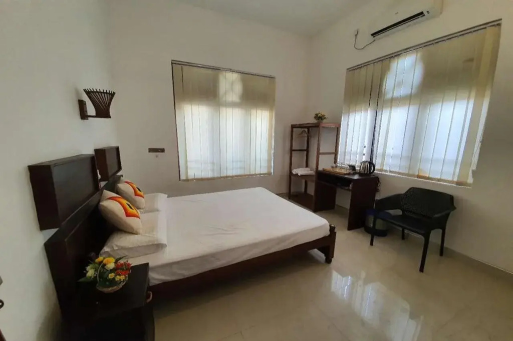 So What Boutique Hotel