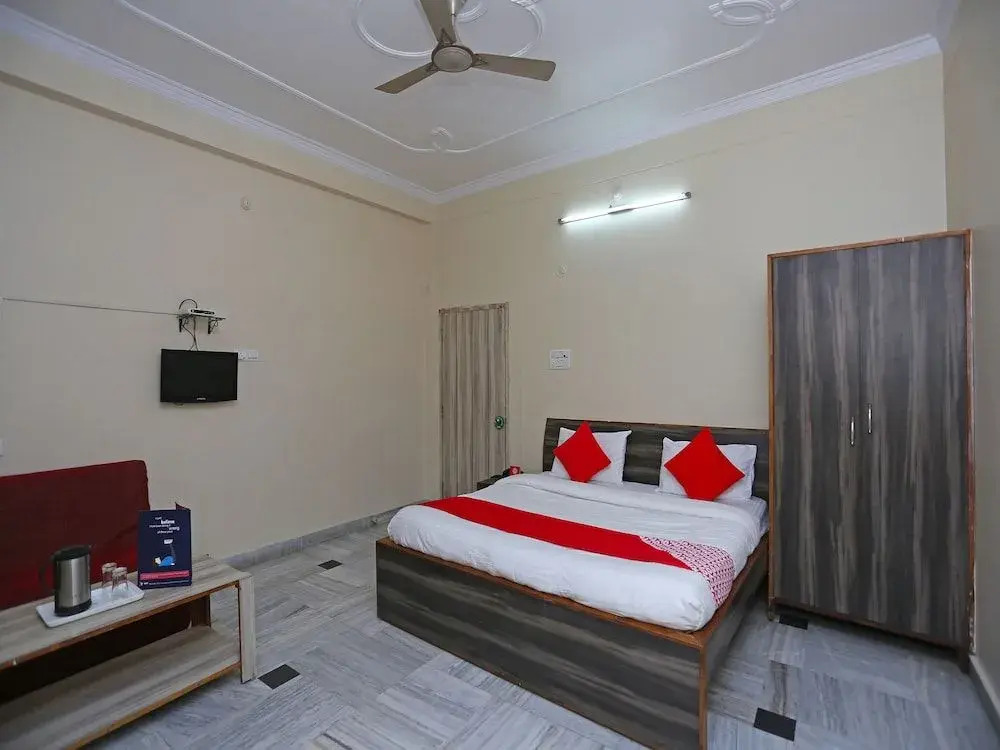 Oyo 18362 Hotel Jai Maa Durga
