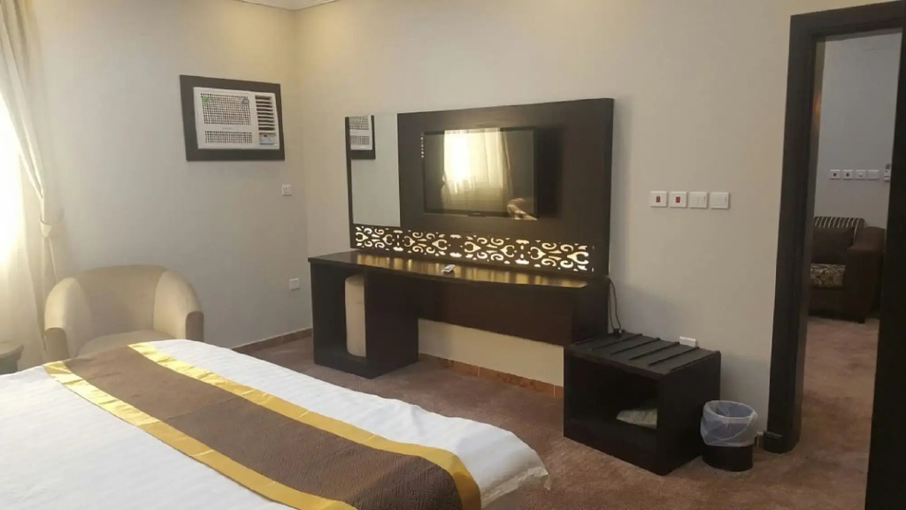 City Center Plaza Aparthotel