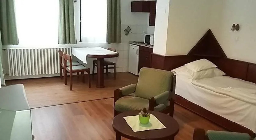 Silver Club Hotel