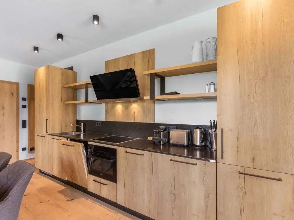 Emma Deluxe Aparthotel, Aircondition, ganzjährig beheizter Außenpool & Skibus direkt vor der Tür