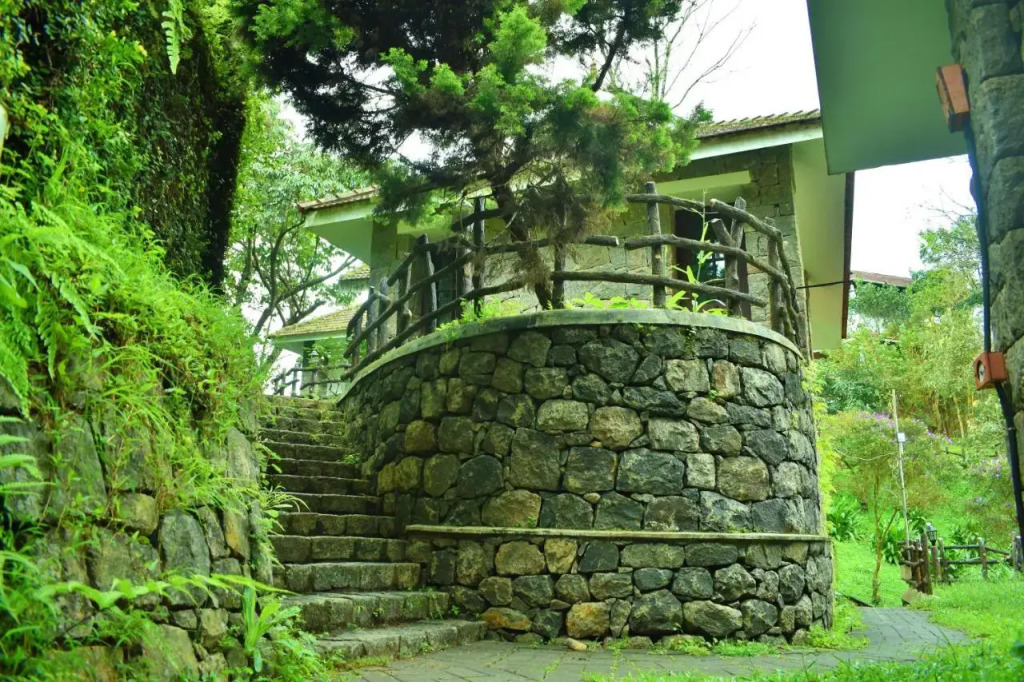Adrak Summer Sand Hill Resort Vagamon