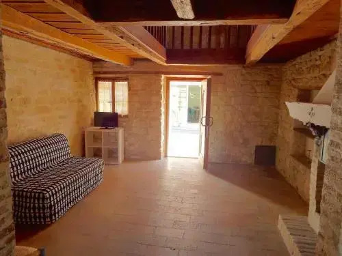 N162 - Numana, Meravigliosa Casa in Pietra a 200mt Dal Mare
