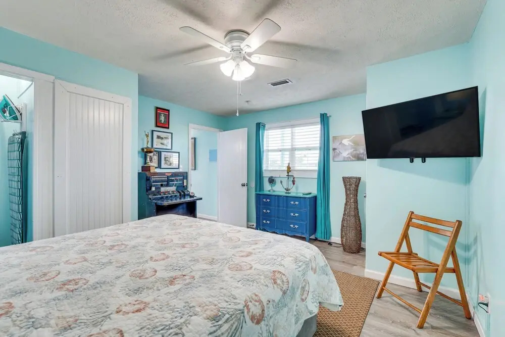 PCB Apt w/ Balcony & Gulf Views: Walk to Beach