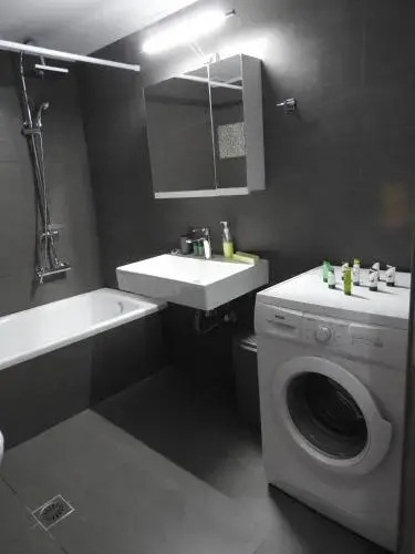 Theania Luxury Apartment