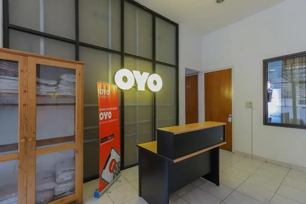 SUPER OYO 866 Idola Residence