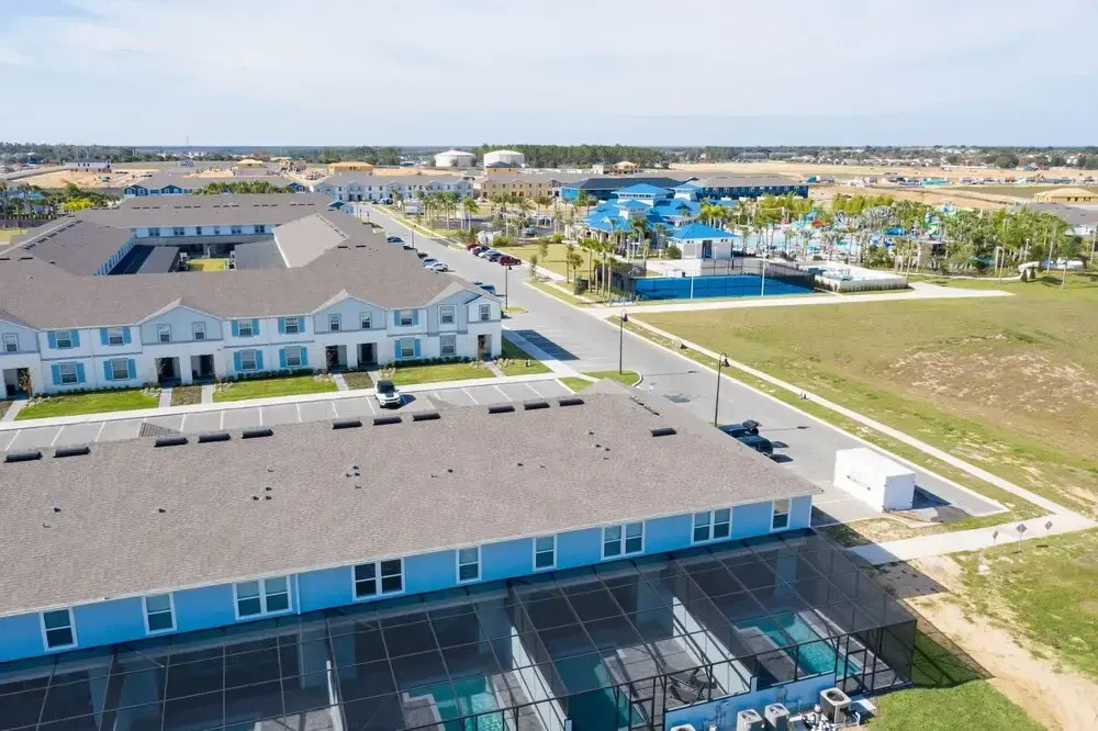 637 Windsor Island Resort 5Bd 11G 113944
