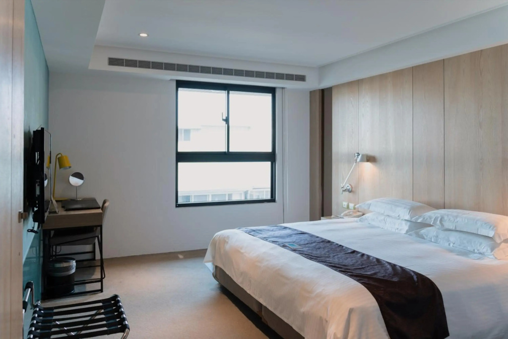 Gogo Hotel