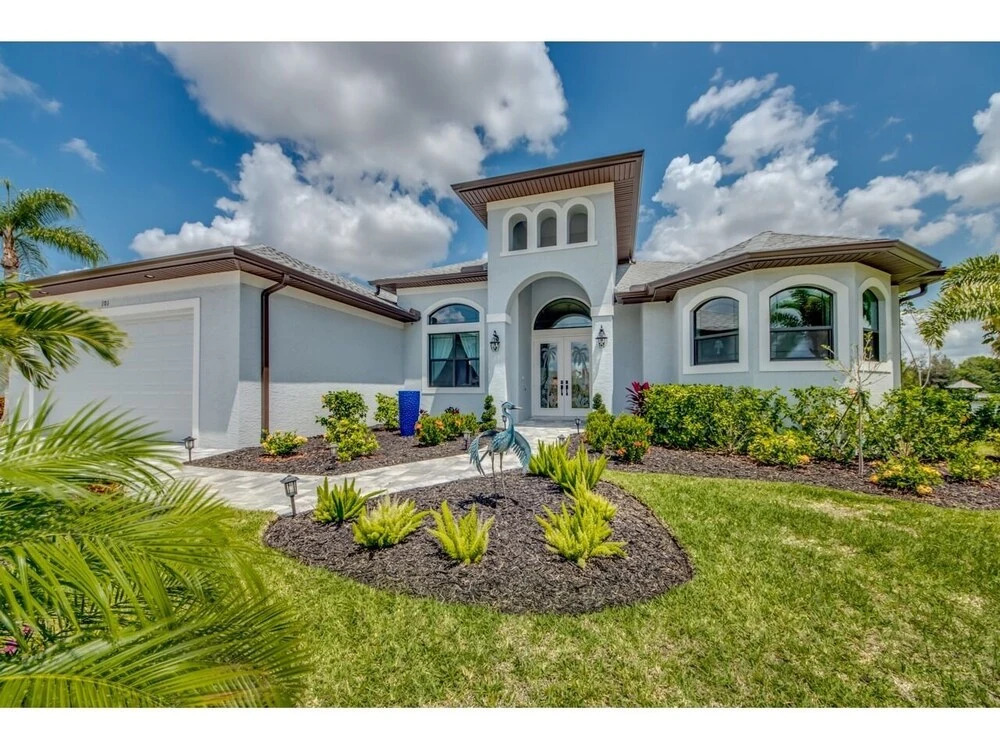 Villa Lake Kennedy - Roelens Vacations