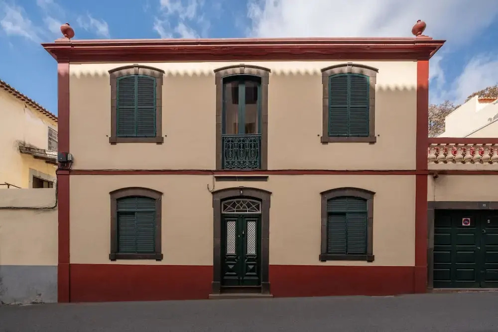 Historical Villa in Heart of the City Center