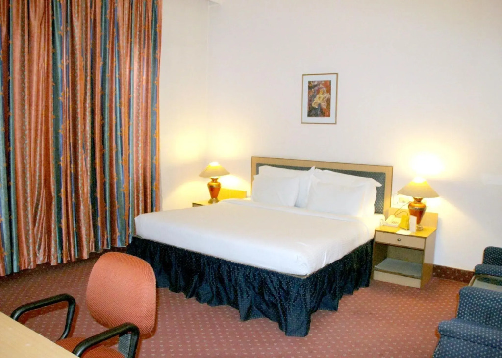 Grand Continental Hotel