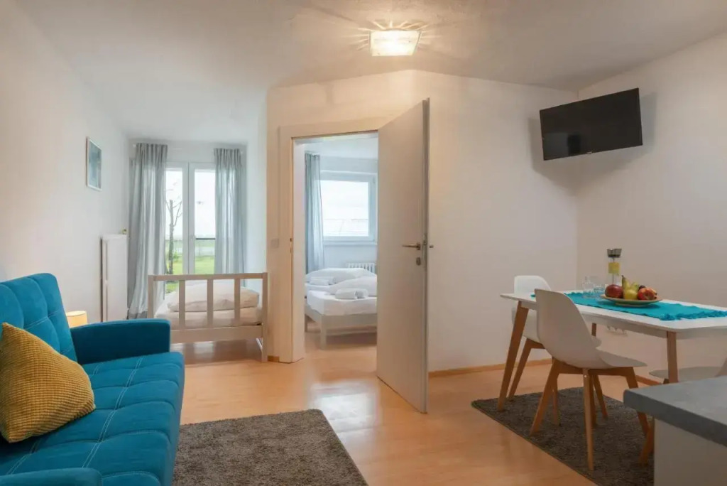 Alpine Hostel A12