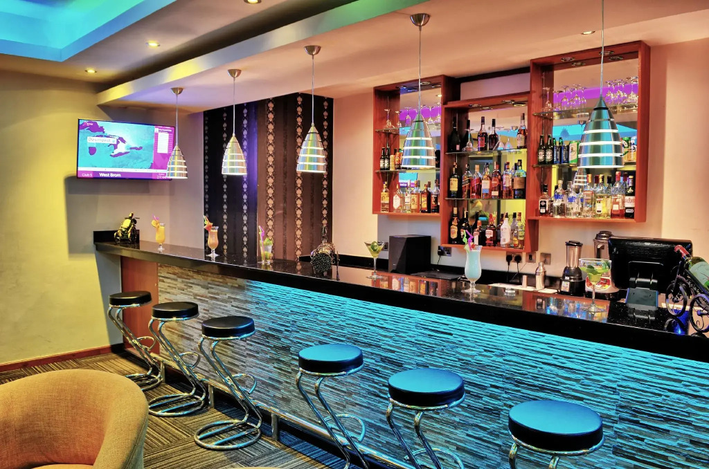 After 40 Hotel