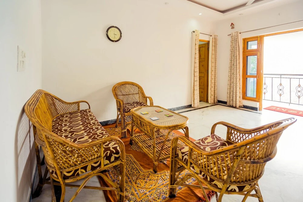 OYO 13292 Home Peaceful 2BHK Villa Kempty Fall