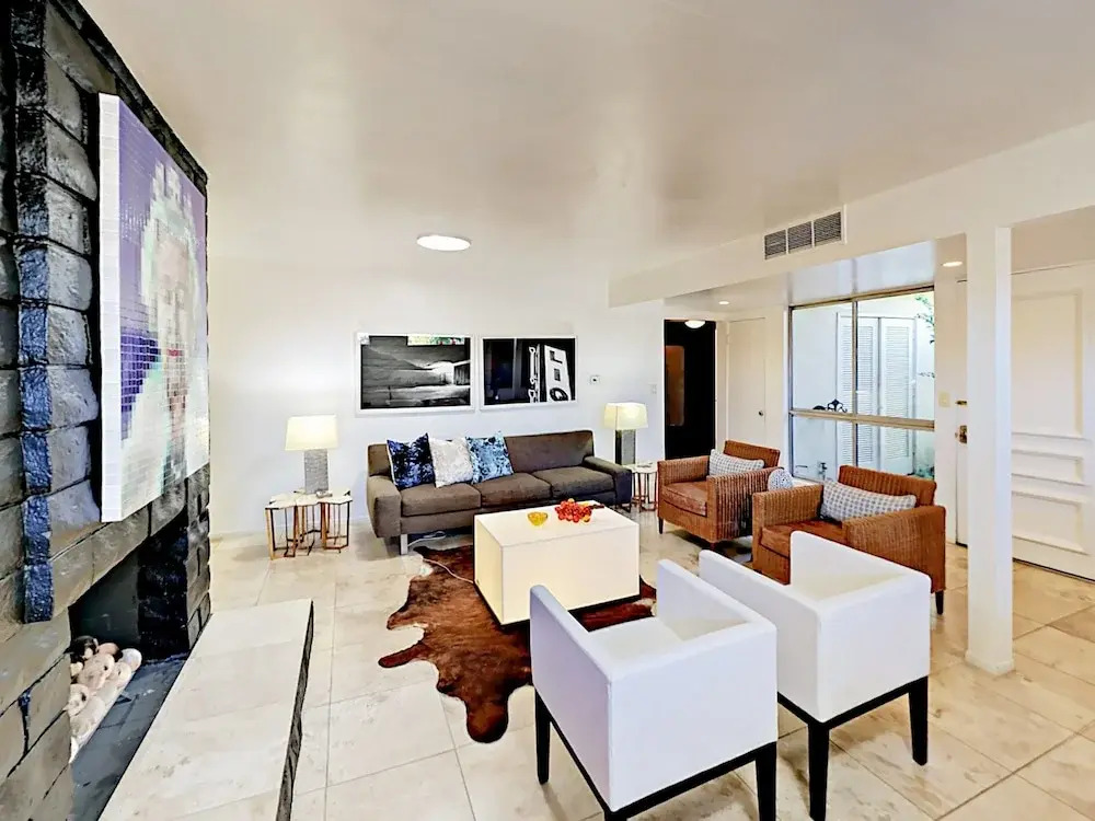 2br/2ba Historic Condo> North Of Old Las Palmas Palm Springs 2 Bedroom Condo