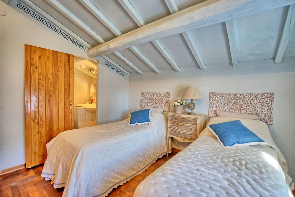 Casa Fioraie by PosarelliVillas