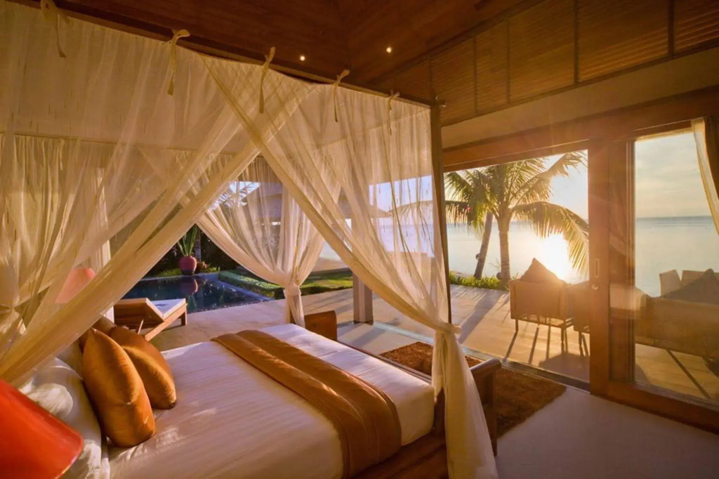 Samara Luxury Beachfront Villa