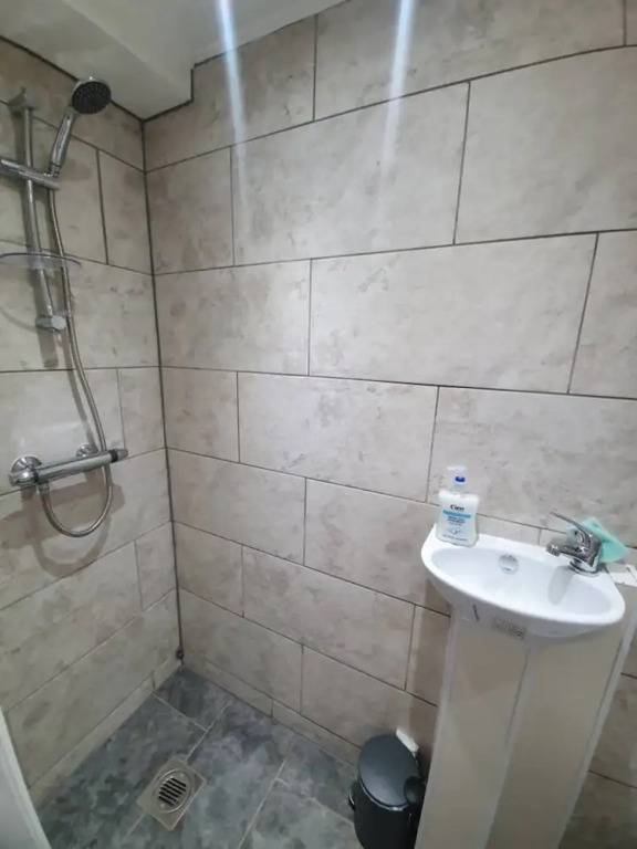 Lovely 5-bed House in Essex