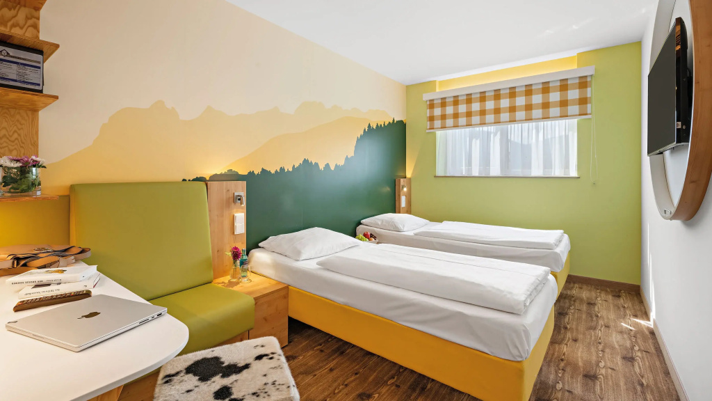 Hey Lou Hotel Piding