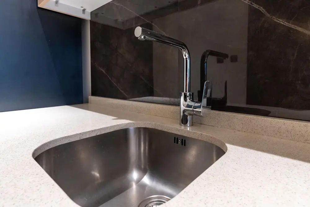 SuperHost - Vibrant Studio With Canal View Near Dubai Mall