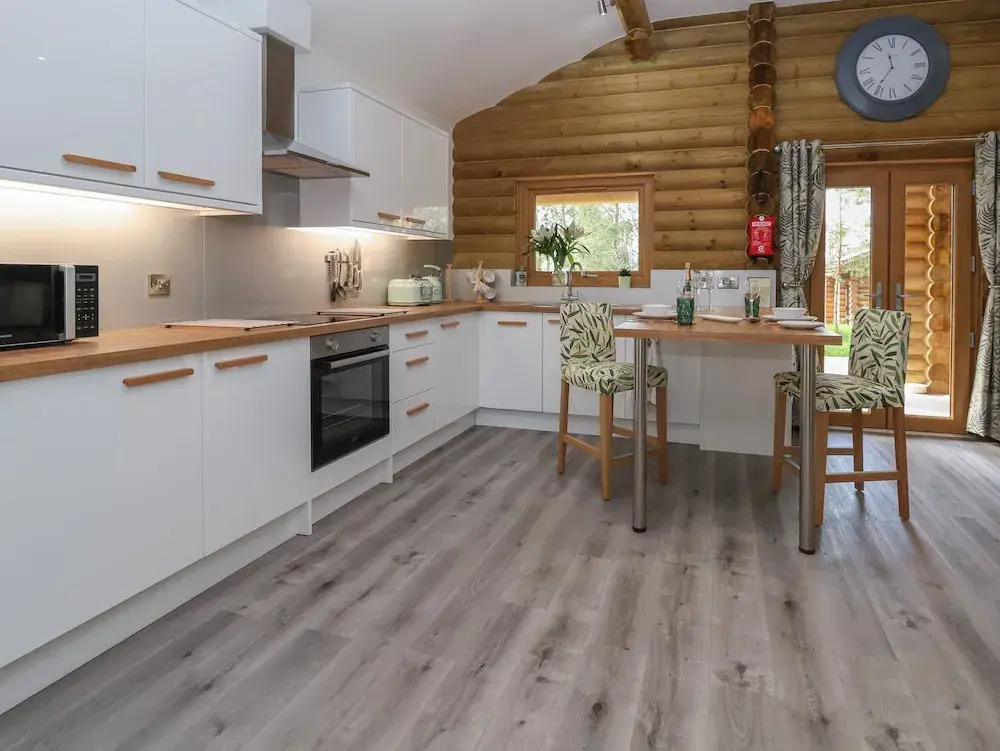 Redwood Lodge