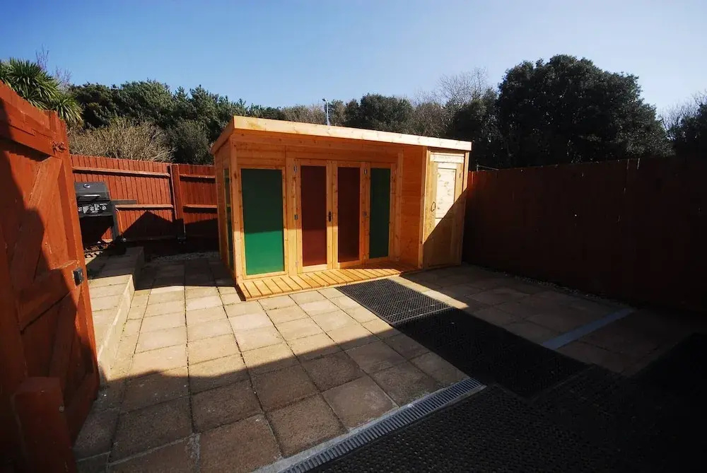 Get Away Home With Hot Tub Sleeps 7