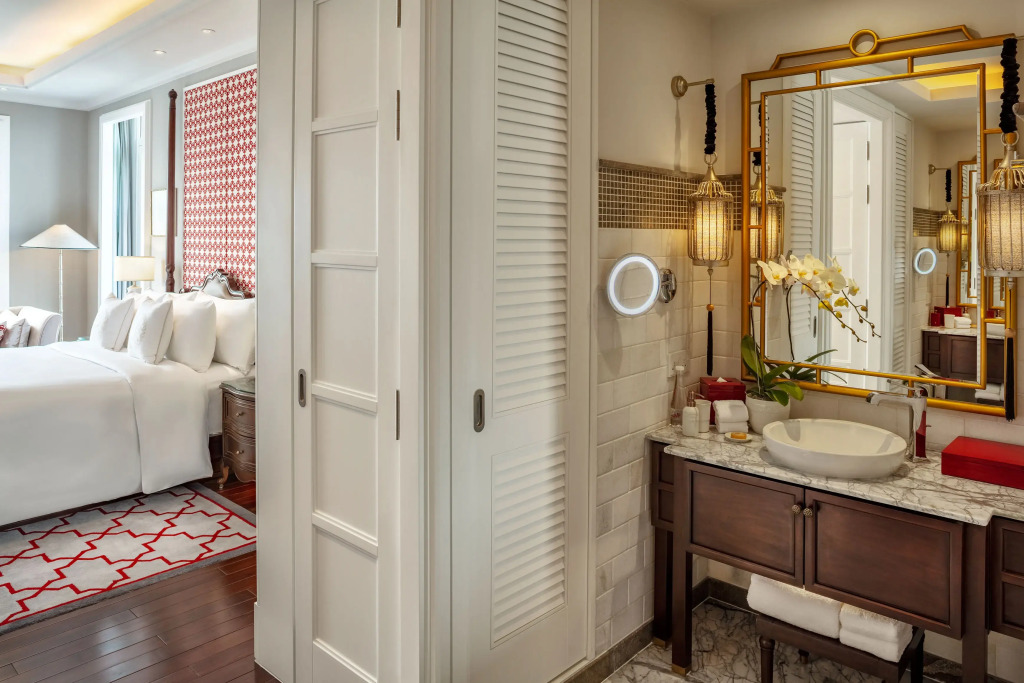 Mia Saigon - Luxury Boutique Hotel