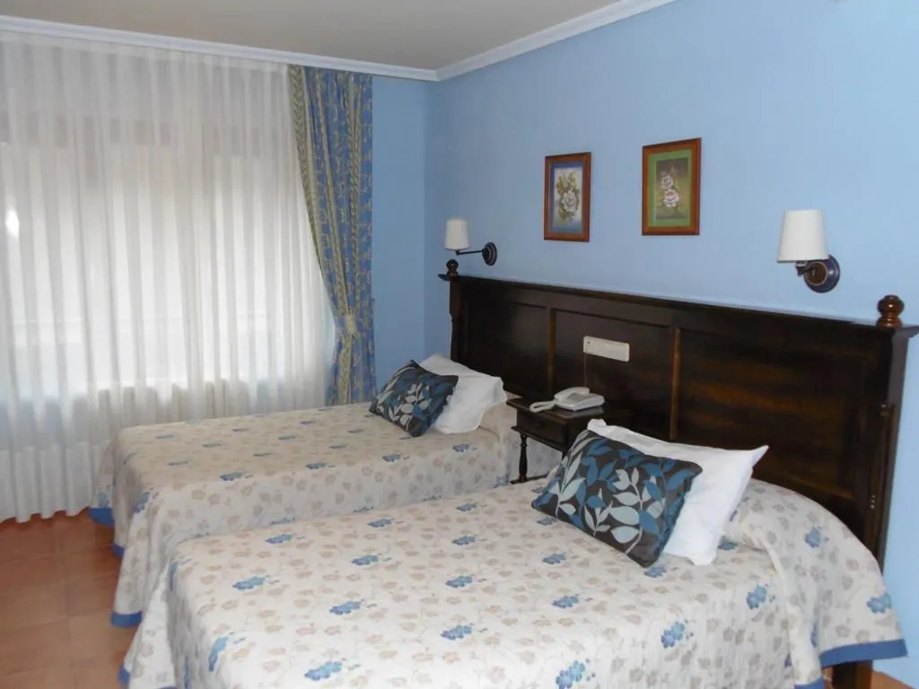 Hotel Restaurante La Casa de Juansabeli