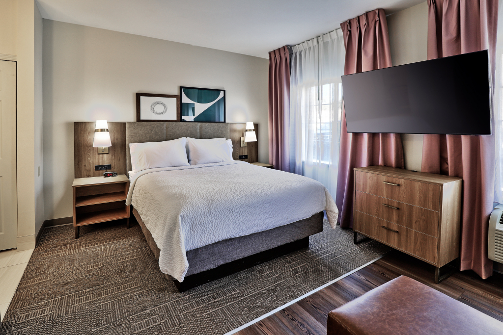 Staybridge Suites - Albuquerque Airport by IHG