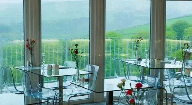 Holmfirth Vineyard