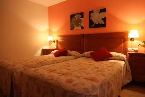 Hotel Restaurante Apartamentos Los Villares