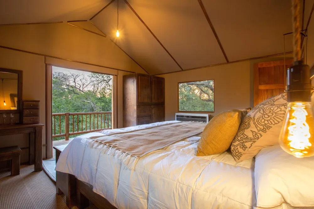 Vuyani River Lodge