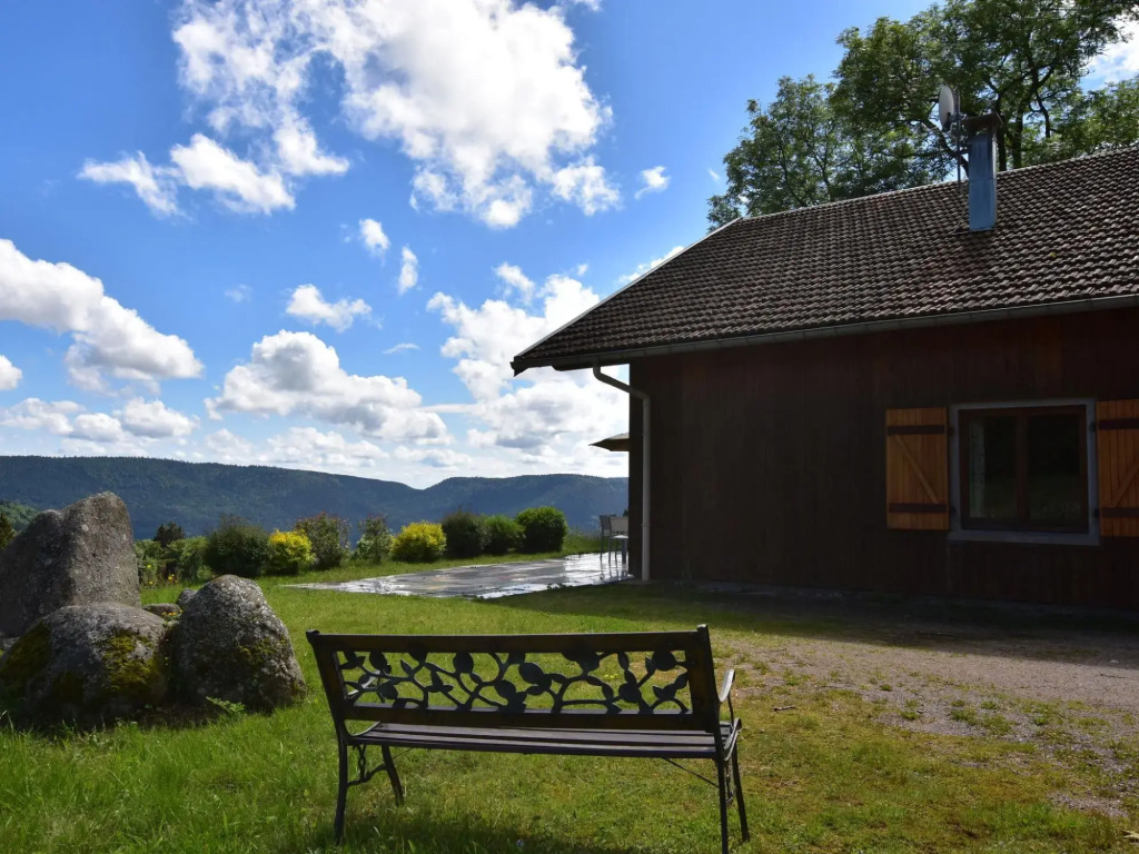 Chalet in Saulxures near Ski Resorts