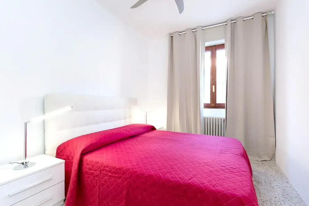 Spacious Family Home in Ranco with Private Pool - 300 m²