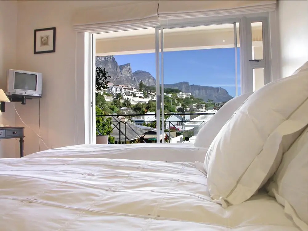 Beachside Villa - Camps Bay