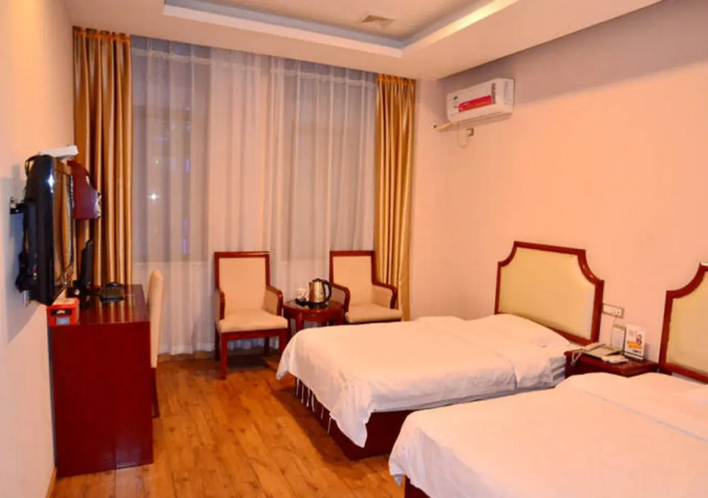 GreenTree Alliance ShiYan Middle BeiJing Road Jinling International Hotel