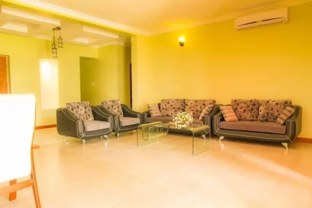 Kwetu Hotel