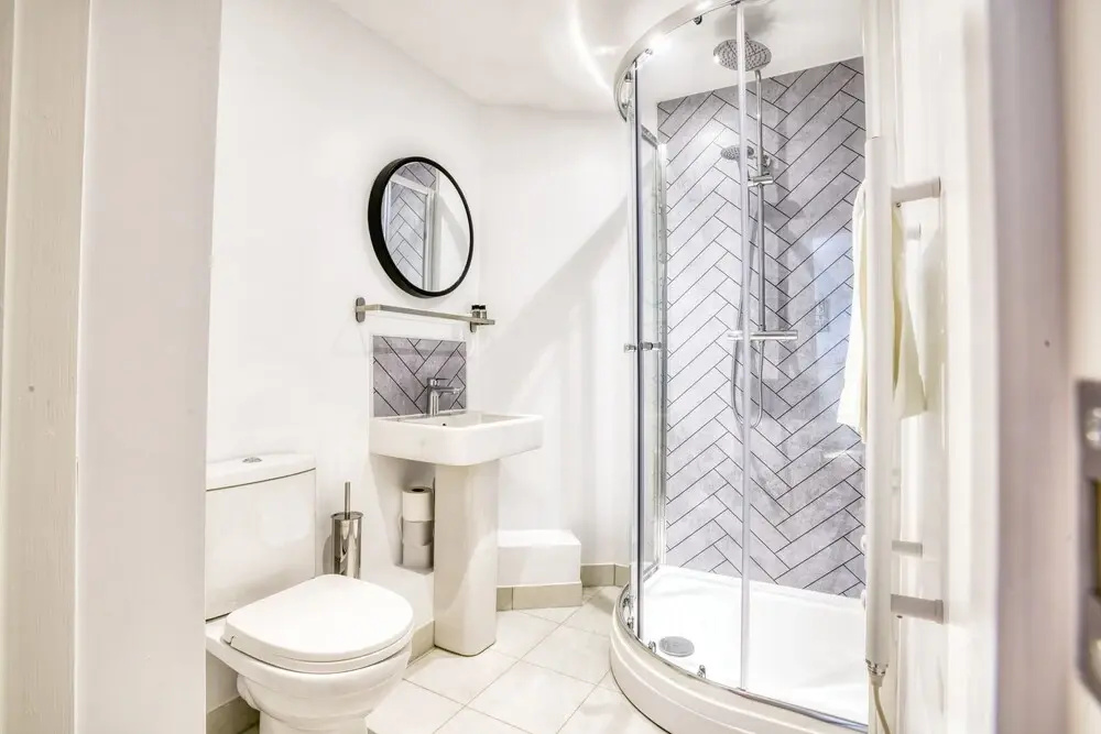 Exclusive 2 Bedroom Apartment Centrally Located in Lincoln Free Wifi Toiletries and Hairdryer