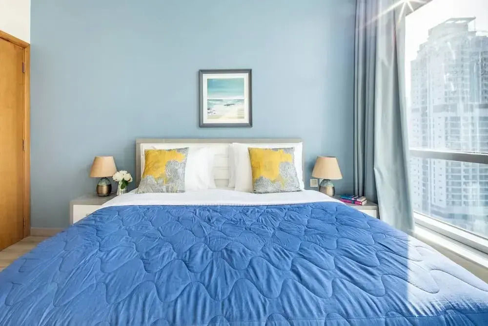 Luxurious 2BR w/ Stunning Marina Views - Minutes From Dubai Metro & Tram!
