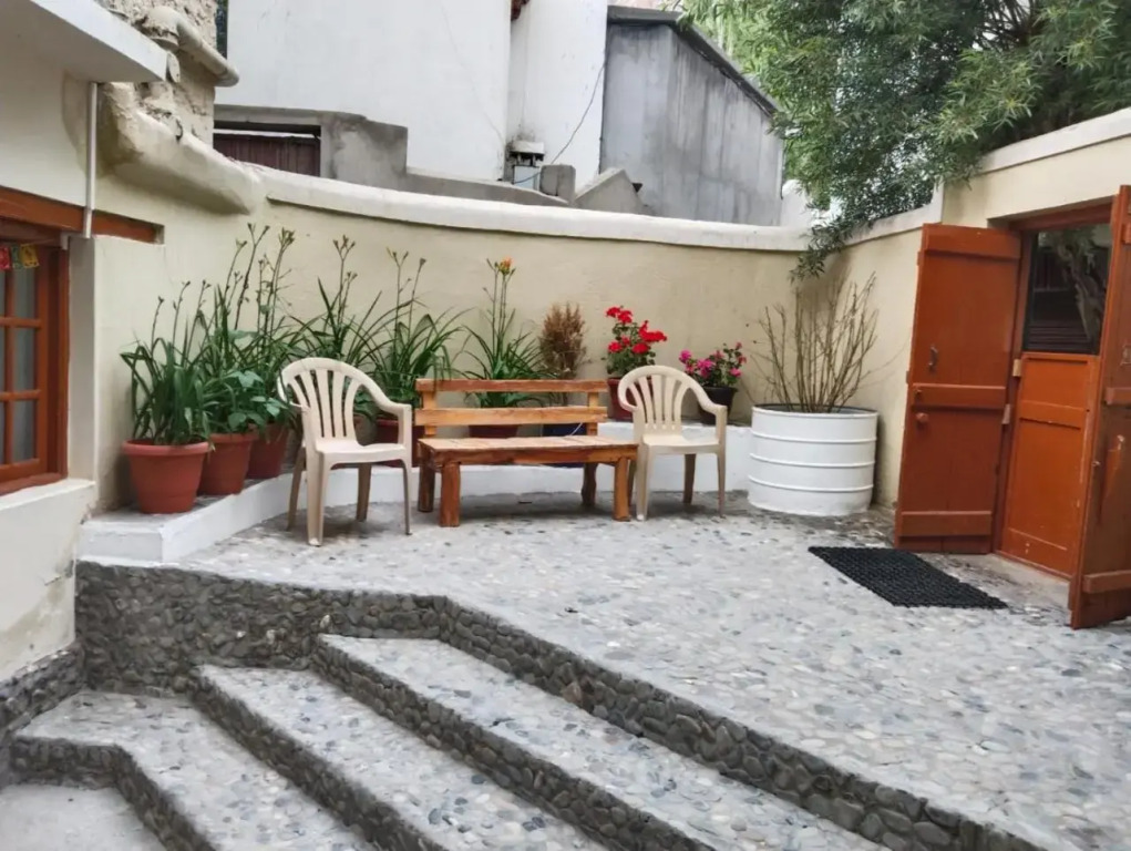 1 BR Boutique stay in Shanti Stupa Rd Leh,, Leh, by GuestHouser (3FFE)