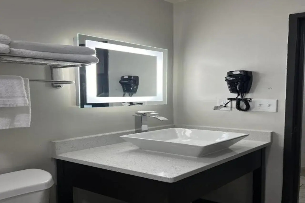 Quality Inn Chesapeake - Greenbrier