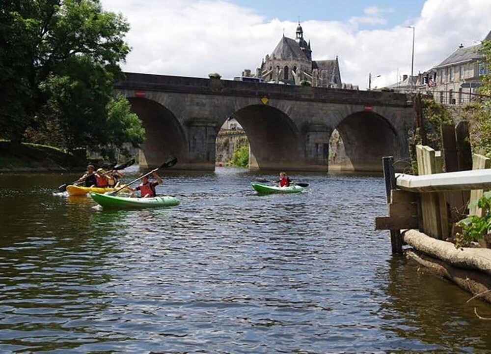 Lovely Holiday Home in Loire for 10