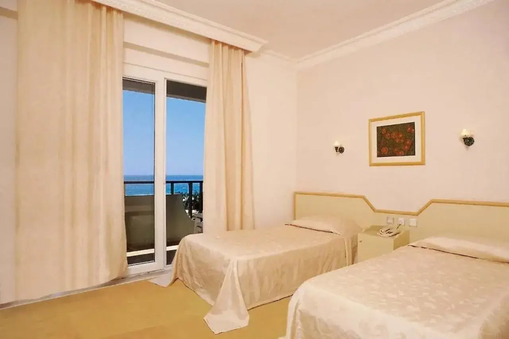 Kleopatra Hermes Hotel