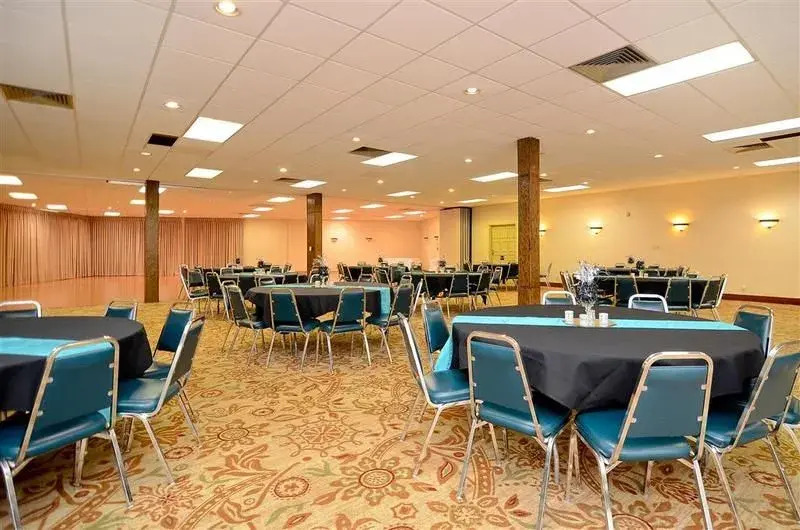 Best Western Plus Lawton Hotel & Convention Center