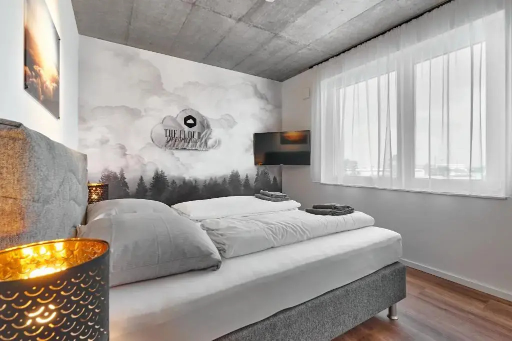 The Cloud Suite Apartments