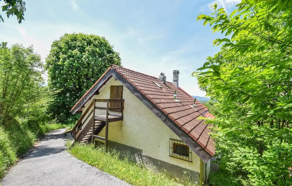 4 Bedroom Stunning Home In Tiglieto