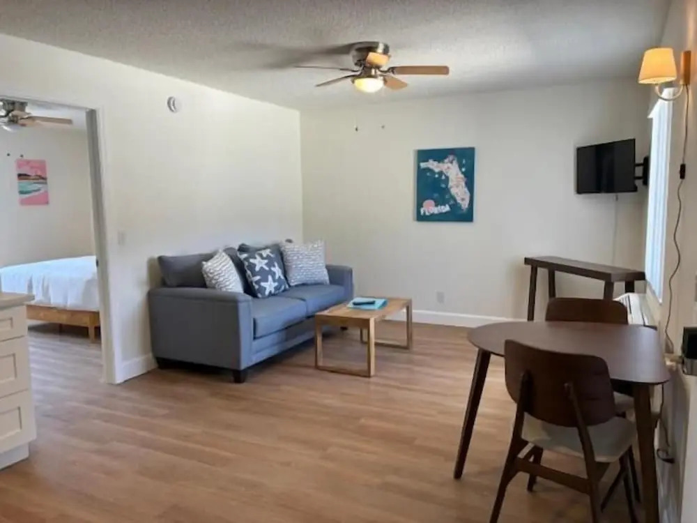 Sea Breeze Inn