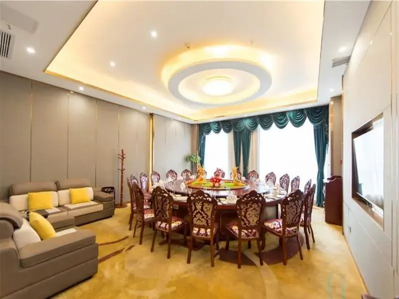 GreenTree Eastern Yibin Yijian Road New City Plaza Hotel
