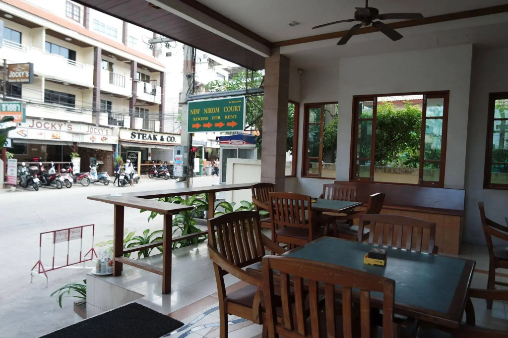 New Nikom Court